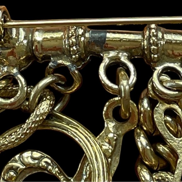 Vintage chatelaine double brooch, Victorian or Victorian inspired, music themed - Picture 9 of 10